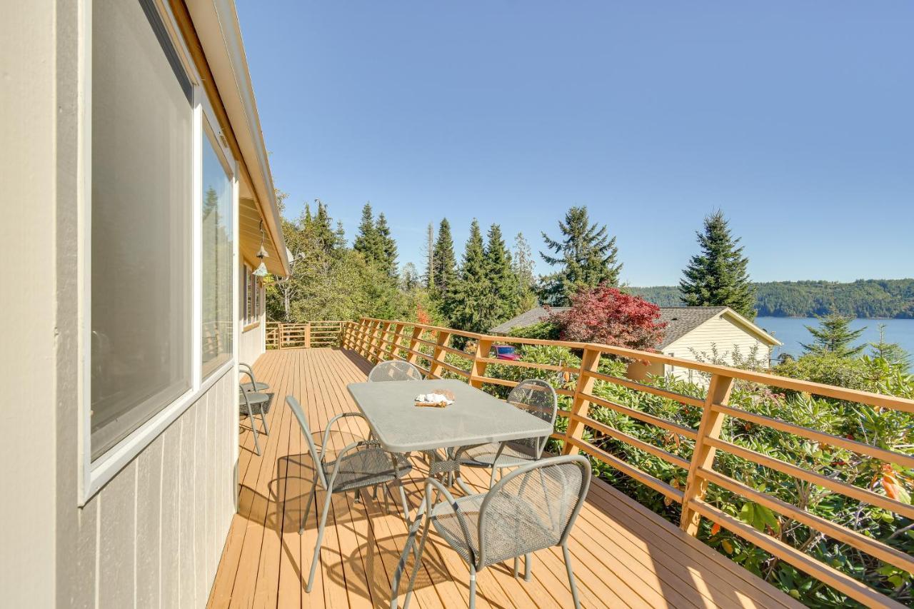 Hoodsport Vacation Rental With Deck And Canal Views! Exterior photo